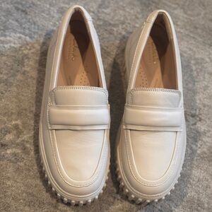 Clarks Mayhill Cove Platform Leather Loafter White Chunky Lug Sole - size 6.5/37